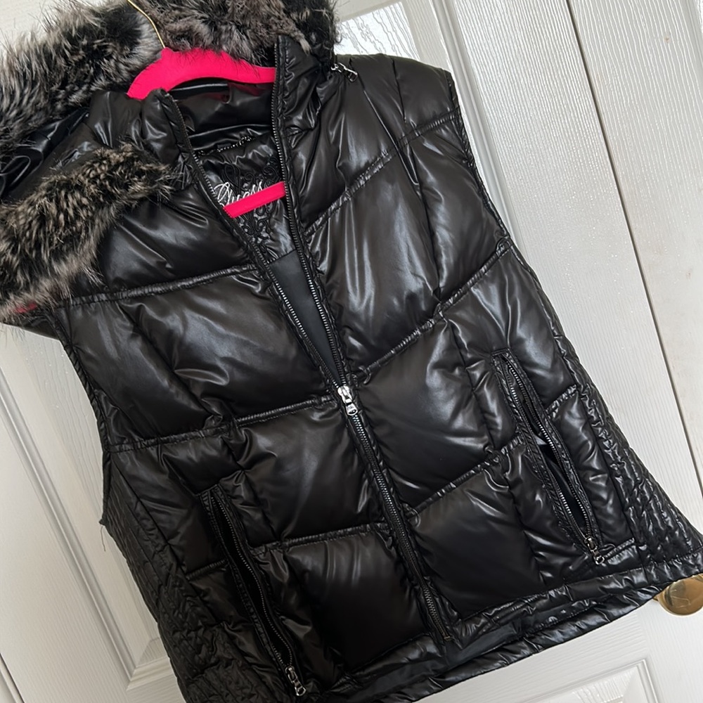 y2k Guess hooded puffer vest with faux fur trim